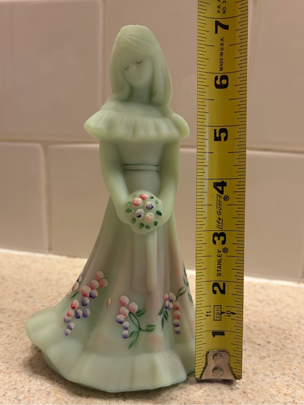 VTG Mosser jadeite green satin glass Bridesmaid figurine - Picture 2 of 8